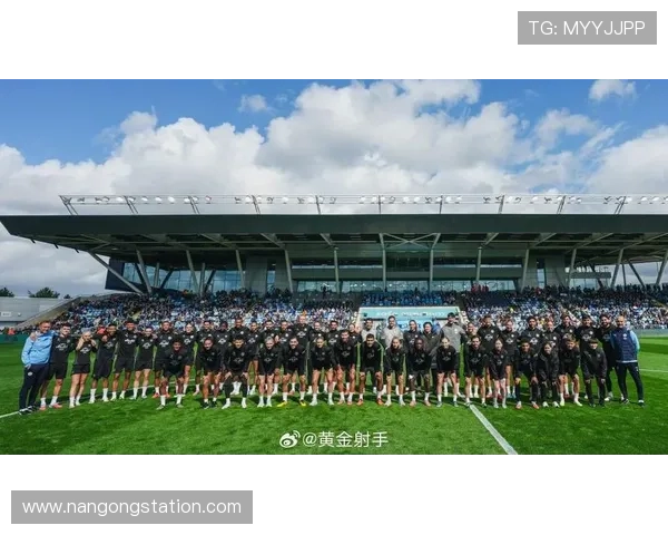 曼城俱乐部最新动态：球队新赛季备战与阵容调整全面解析