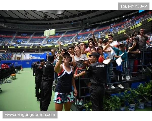 网球赛季最新动态解析顶尖选手激烈对决精彩回顾