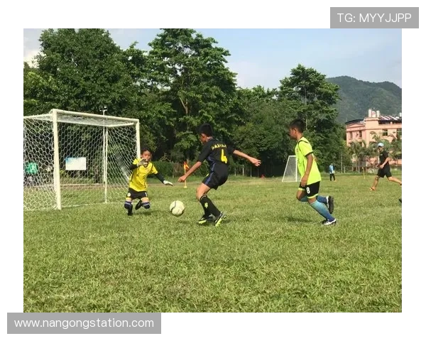 北京足球强队崛起之路：从历史辉煌到未来挑战的全景解读